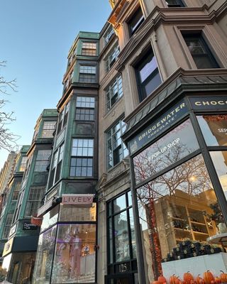 Newbury St by null