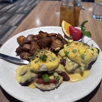 Surisan - Eggs Benedict with Millionaire bacon - Korean Near Me - San Francisco, California Surisan - Eggs Benedict with Millionaire bacon - Korean Near Me - San Francisco, California
