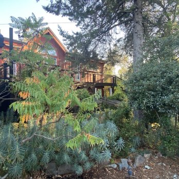 Eden Vale Inn - Bed & Breakfast Near Me - Placerville, California