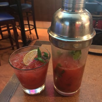 TGI Fridays - Mojito - Sports Bars Near Me - Cancún, ROO