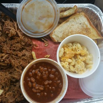 The Smoke Pit - Dry mac n cheese, beans swimming in sauce, soggy pulled pork in vinegar based sauce. Please save your money. I got full off of Texas Toast. - Barbeque Near Me - Concord, North Carolina