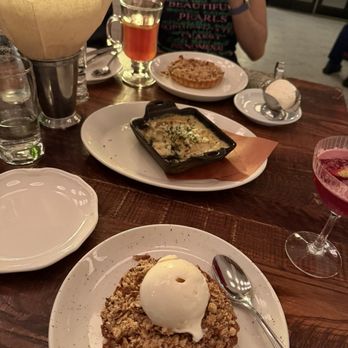 The Smith - Apple crisp tart. French Dip. - New American Near Me - Washington, DC, District of Columbia