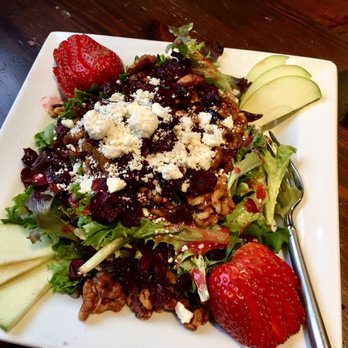 Caroline's Restaurant - New American Near Me - Dubuque, Iowa