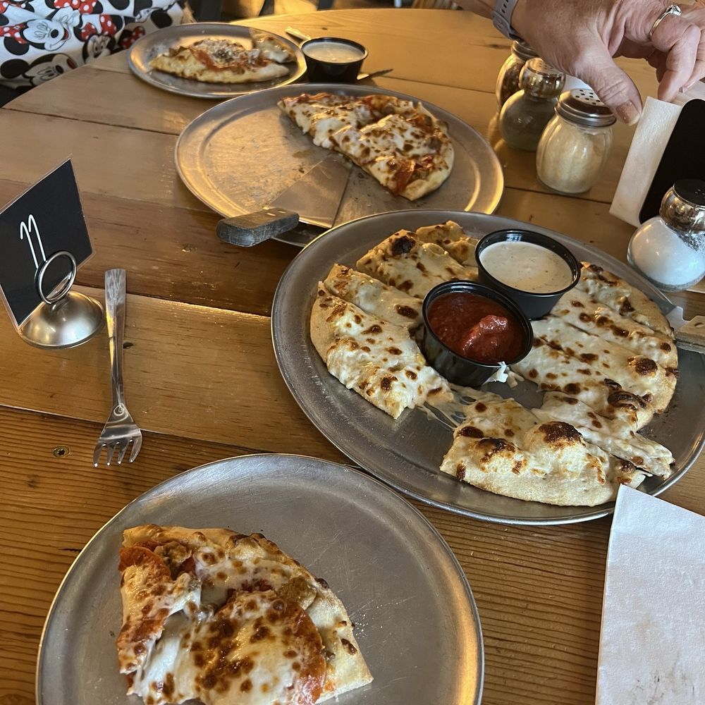 North Side - Wood fired beef, pizza, and cheese bread - Pizza Near Me - Belleville, Kansas North Side - Wood fired beef, pizza, and cheese bread - Pizza Near Me - Belleville, Kansas