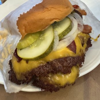Shake Shack Cabin John - Double Bacon Cheeseburger - Burgers Near Me - Potomac, Maryland Shake Shack Cabin John - Double Bacon Cheeseburger - Burgers Near Me - Potomac, Maryland