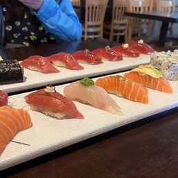 Sushi & Sashimi Maki Combo Lunch