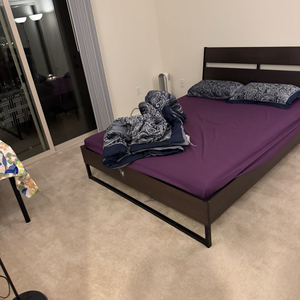 Movers R Here - Assembled bed after move - Movers Near Me - Newark, California Movers R Here - Assembled bed after move - Movers Near Me - Newark, California