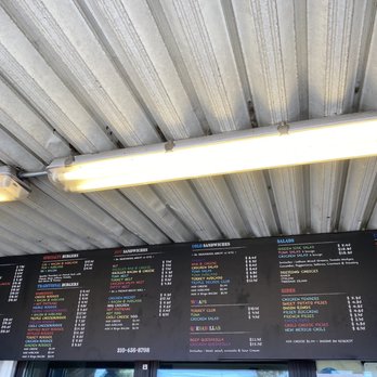 The Country Kitchen - Burgers Near Me - Malibu, California The Country Kitchen - Burgers Near Me - Malibu, California