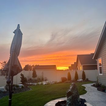 Architerra Homes - Beautiful backyard sunset - Home Developers Near Me - Coeur d'Alene, Idaho