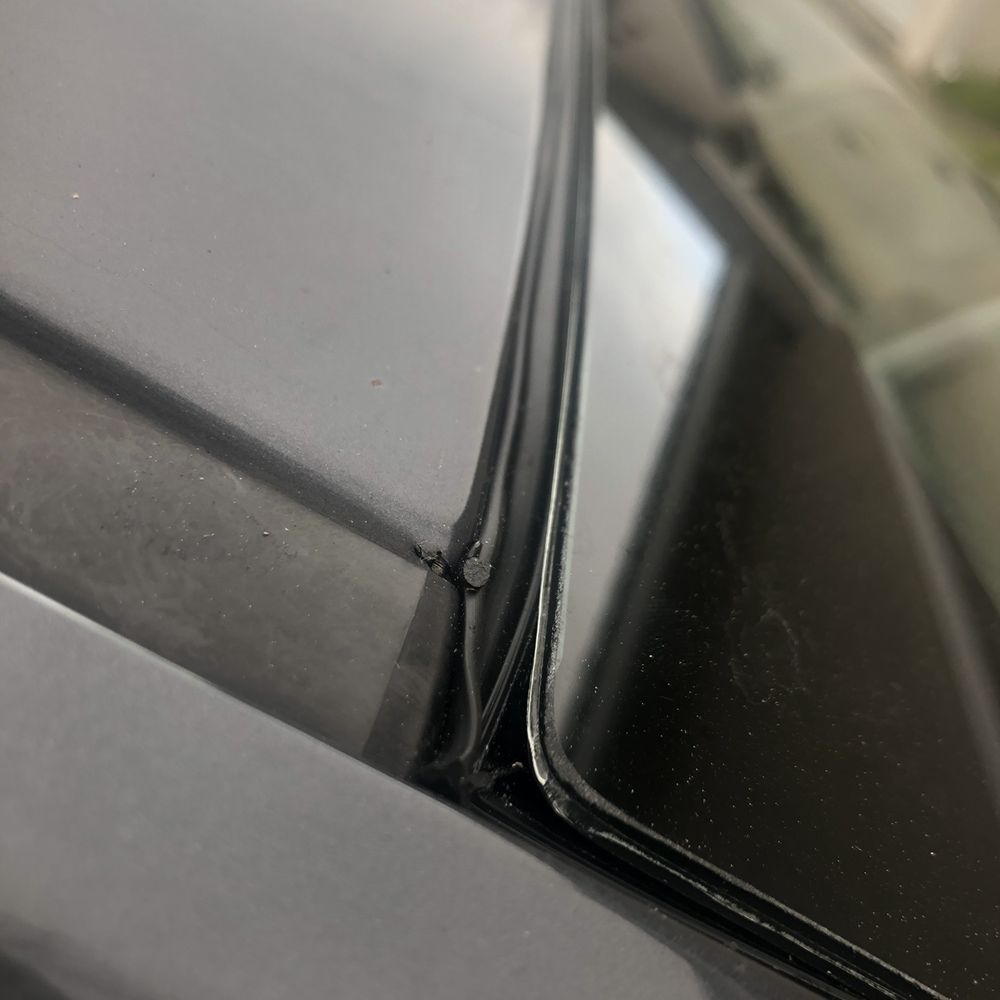 Auto Glass Force - Glass is not sitting on the frame of the car and not even attached to the molding. - Windshield Installation & Repair Near Me - Hayward, California Auto Glass Force - Glass is not sitting on the frame of the car and not even attached to the molding. - Windshield Installation & Repair Near Me - Hayward, California