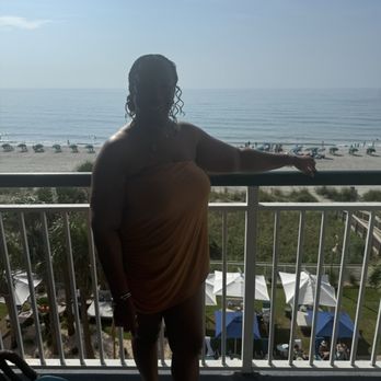 Hampton Inn & Suites Myrtle Beach/Oceanfront - Inside the room view, me. - Hotels Near Me - Myrtle Beach, South Carolina Hampton Inn & Suites Myrtle Beach/Oceanfront - Inside the room view, me. - Hotels Near Me - Myrtle Beach, South Carolina