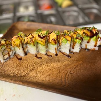 Ke Sushi - Maduro mix roll - Food Trucks Near Me - Orlando, Florida Ke Sushi - Maduro mix roll - Food Trucks Near Me - Orlando, Florida