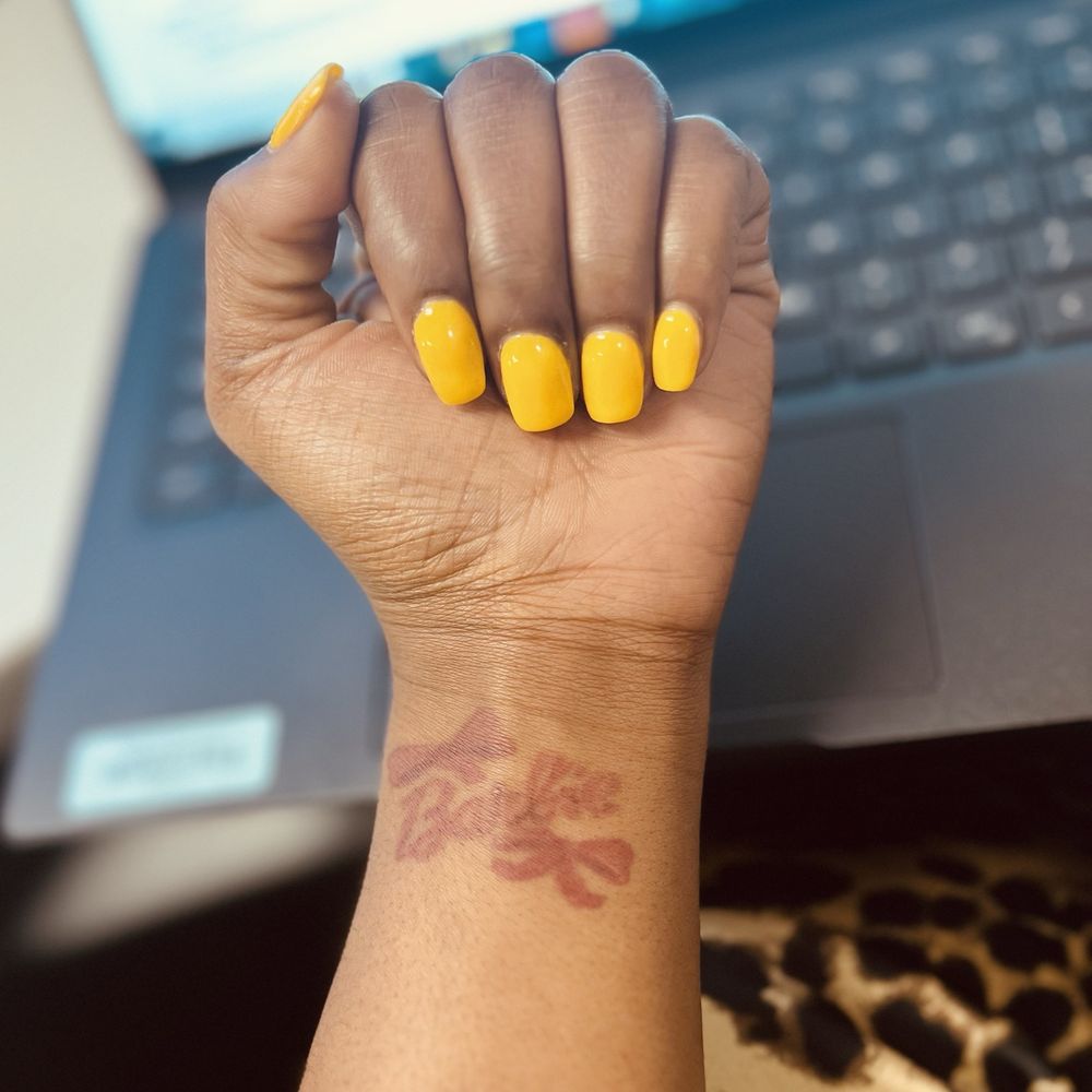 Trill Nail Parlor - Spring Yellow Dip Powder - Nail Salons Near Me - Bellflower, California Trill Nail Parlor - Spring Yellow Dip Powder - Nail Salons Near Me - Bellflower, California