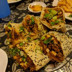 Dew Drop Inn - Shao bing (sesame bread pocket) with pork