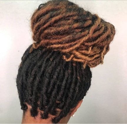 TZzzz Braids & Weaves Logo