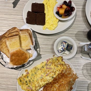 Pete's Family Restaurant - New American Near Me - Clemmons, North Carolina