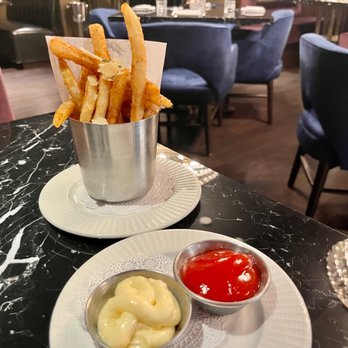 Grill on 21 - Roanoke fries - Steakhouses Near Me - Chicago, Illinois