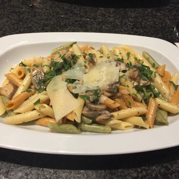 X-Celsior Caffe-Bar - Penne Pasta and Mushrooms - Bars Near Me - Vienna, 9