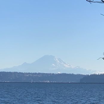 Viretta Park - Mountain View's right up the street - Parks Near Me - Seattle, Washington Viretta Park - Mountain View's right up the street - Parks Near Me - Seattle, Washington