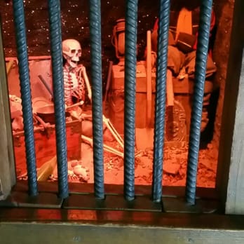 Pirates Cove Adventure Golf - Amusement Parks Near Me - Rapid City, South Dakota
