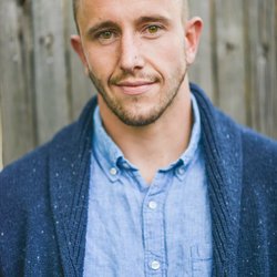 Linda Atkins Photography - Outdoor headshots