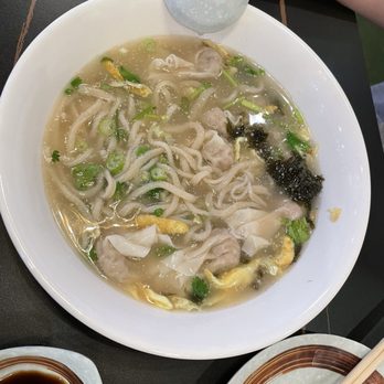 Noodle Master - Wonton Soup with Thin Noodles - Noodles Near Me - Las Vegas, Nevada Noodle Master - Wonton Soup with Thin Noodles - Noodles Near Me - Las Vegas, Nevada