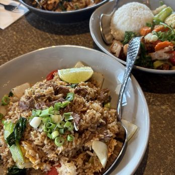 Kin Dee Bothell - Thai Near Me - Bothell, Washington