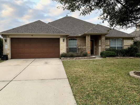 Texas Titan Roofing & Restoration Logo