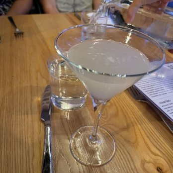 Select Oyster Bar - Salt Washed - Seafood Near Me - Boston, Massachusetts