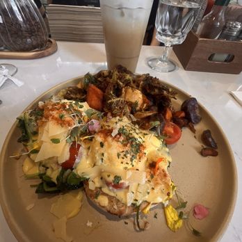 Sweet Maple - Florentine - Eggs Benedict Vanilla latte iced coffee - Breakfast & Brunch Near Me - Cupertino, California Sweet Maple - Florentine - Eggs Benedict Vanilla latte iced coffee - Breakfast & Brunch Near Me - Cupertino, California