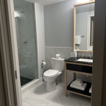 Kimpton Schofield Hotel - Hotels Near Me - Cleveland, Ohio