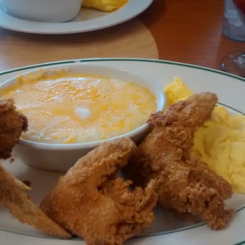 Flavor Table - Fried chicken plate when cheese grits and scrambled egg - Cajun/Creole Near Me - Los Angeles, California Flavor Table - Fried chicken plate when cheese grits and scrambled egg - Cajun/Creole Near Me - Los Angeles, California
