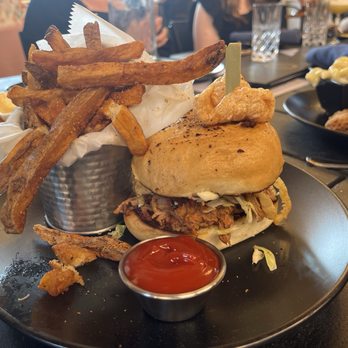 Penn To Paper - Crispy pork sandwich - Barbeque Near Me - Midlothian, Texas
