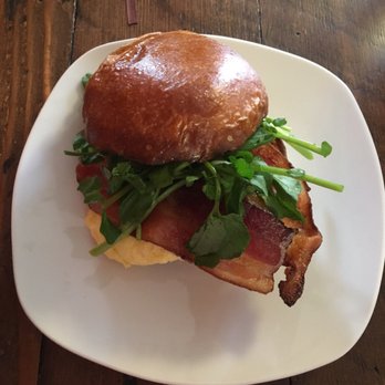 Oakhurst Café - Egg sandwich - Breakfast & Brunch Near Me - Charlottesville, Virginia