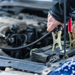 Auto Assist Emergency Jump Start & Dead Battery Services - Vehicle Jumpstart, Dead Battery Jump Start Service Denver, Thornton, Broomfield Co