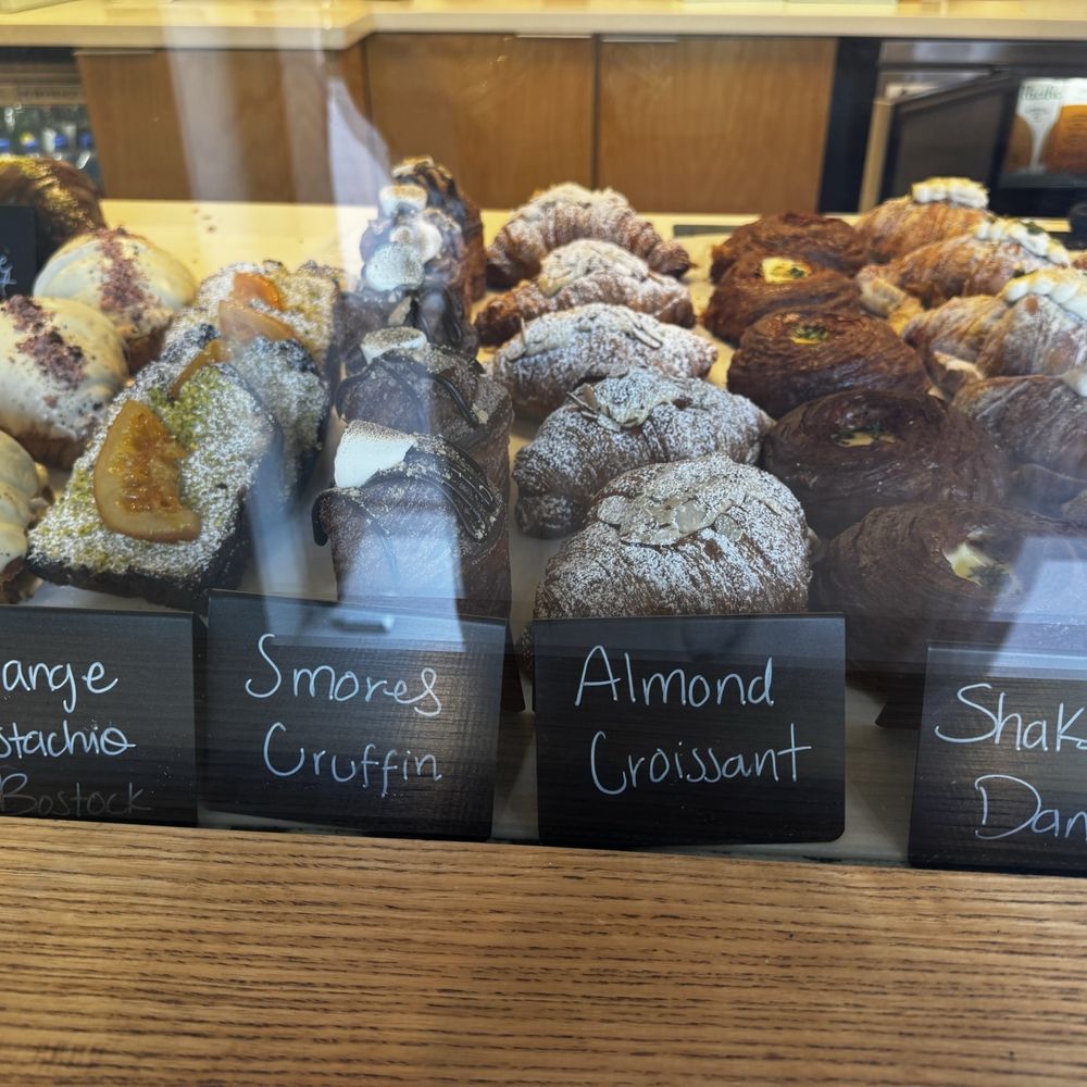 EaDough - Bakeries Near Me - Houston, Texas