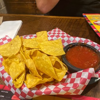 Fajitas Mexican Restaurent - Chips and salsa are served as you are seated - New Mexican Cuisine Near Me - DeFuniak Springs, Florida