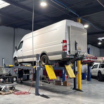 Best Motor Werks - Best motor Works - Auto Repair Near Me - Rancho Cucamonga , California