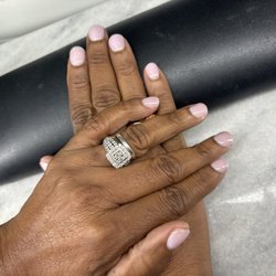 Parisian Spa Nail Bar - Natural and beautiful