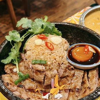 Pintoh Thai - Khao Pad Neua Yang - Thai Near Me - Oakland, California Pintoh Thai - Khao Pad Neua Yang - Thai Near Me - Oakland, California