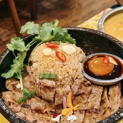Khao Pad Neua Yang