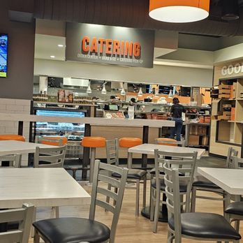 Buona - Kitchen and pickup area - Sandwiches Near Me - Pleasant Prairie, Wisconsin