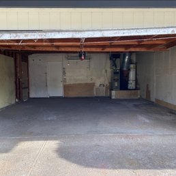 A spotless and clean garage now! A spotless and clean garage now!