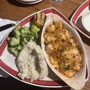 99 Restaurants - American Near Me - Pittsfield, Massachusetts