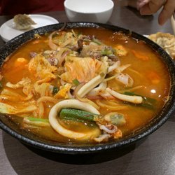 Dodam Korea - Jamppong & Galbi Mandu