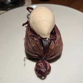 Pujol - Chocolate tamale with ice cream - Mexican Near Me - Ciudad de México, DIF