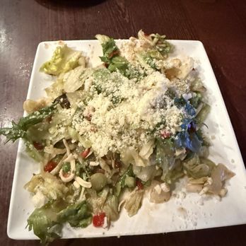 Mama's On the Hill - Mama's House Salad - Italian Near Me - Saint Louis, Missouri