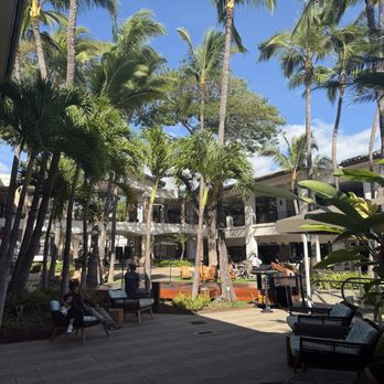 The Shops At Wailea - Beautiful architecture - Shopping Centers Near Me - Wailea, Hawaii