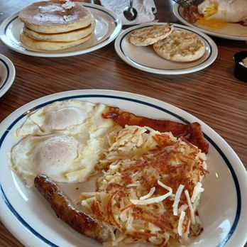 IHOP - Burgers Near Me - Medford, New York