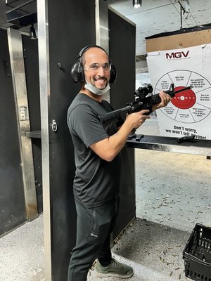 Machine Guns Vegas by null